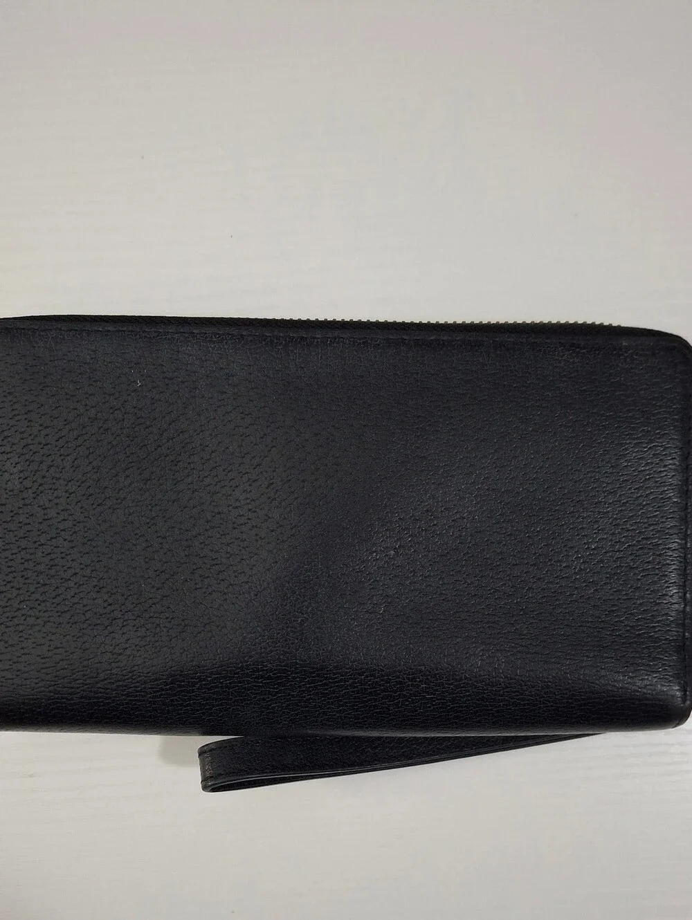 Kate Spade New York Black Leather Zip Around Wristlet Wallet EUC